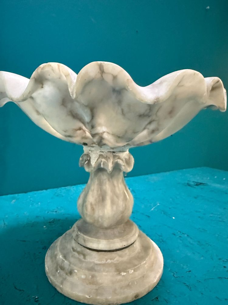 Centre de table en marbre du XIXe siècle, 20 x 24 cm