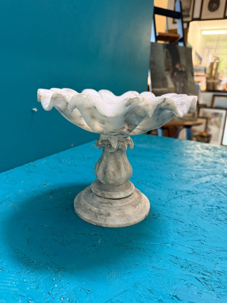 Centre de table en marbre du XIXe siècle, 20 x 24 cm