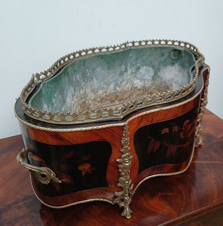Napoleon III Planter