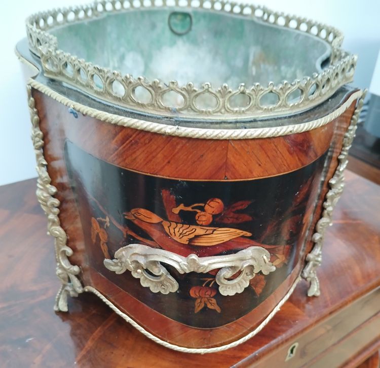 Napoleon III Planter