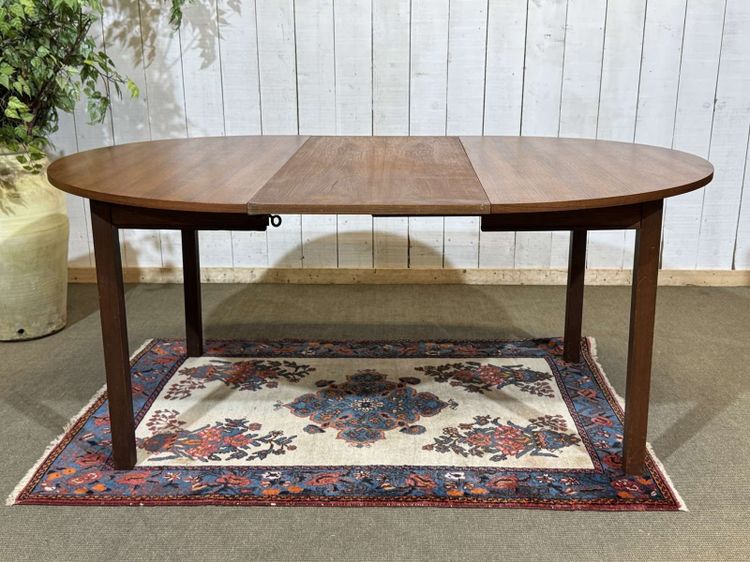 1970s teak table with 1 extension