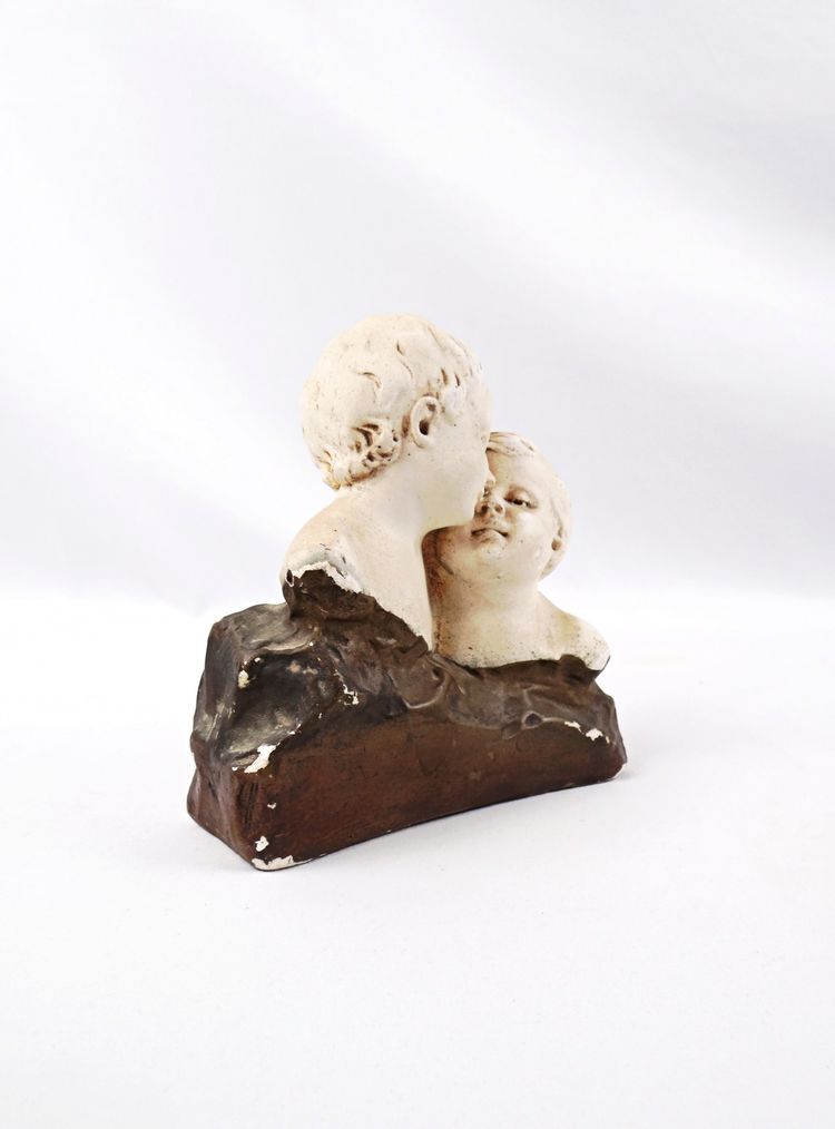 Busto in gesso "Amore fraterno", Art Nouveau, inizio XX secolo