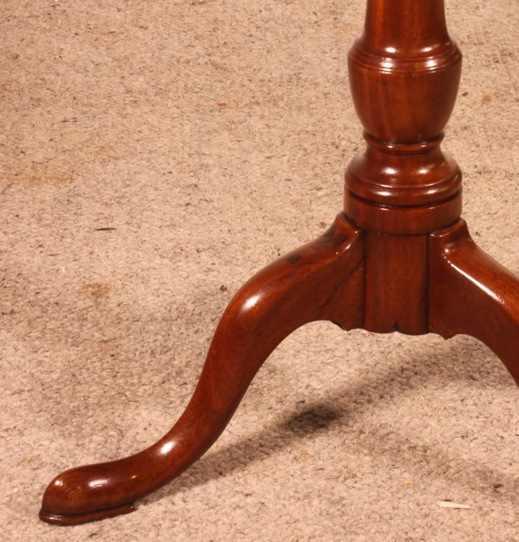 Mahagoni-Sockeltisch mit Mechanismus – 18. Jahrhundert