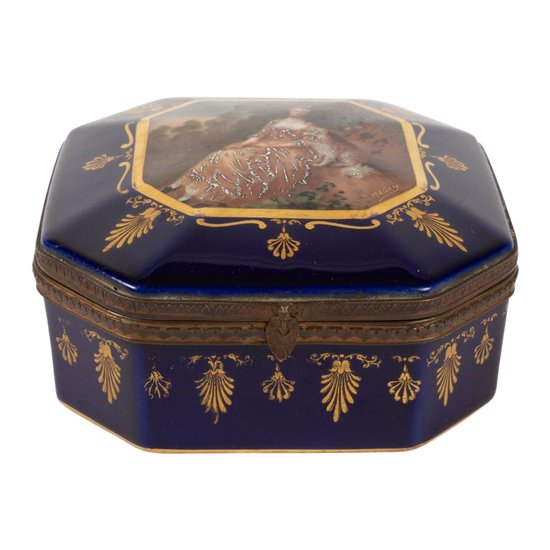 Coffret En Porcelaine Et Monture En Laiton, époque Napoléon III, Signé Marcy Limoges.