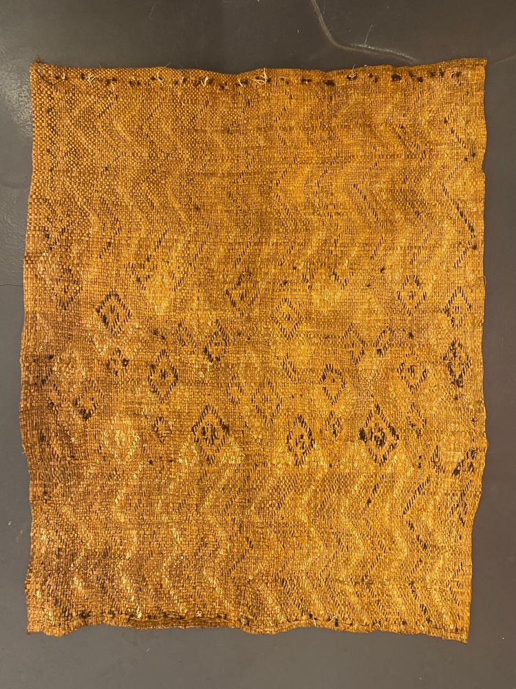 Ancien textile Kuba du Kasaï en raphia brodé 1