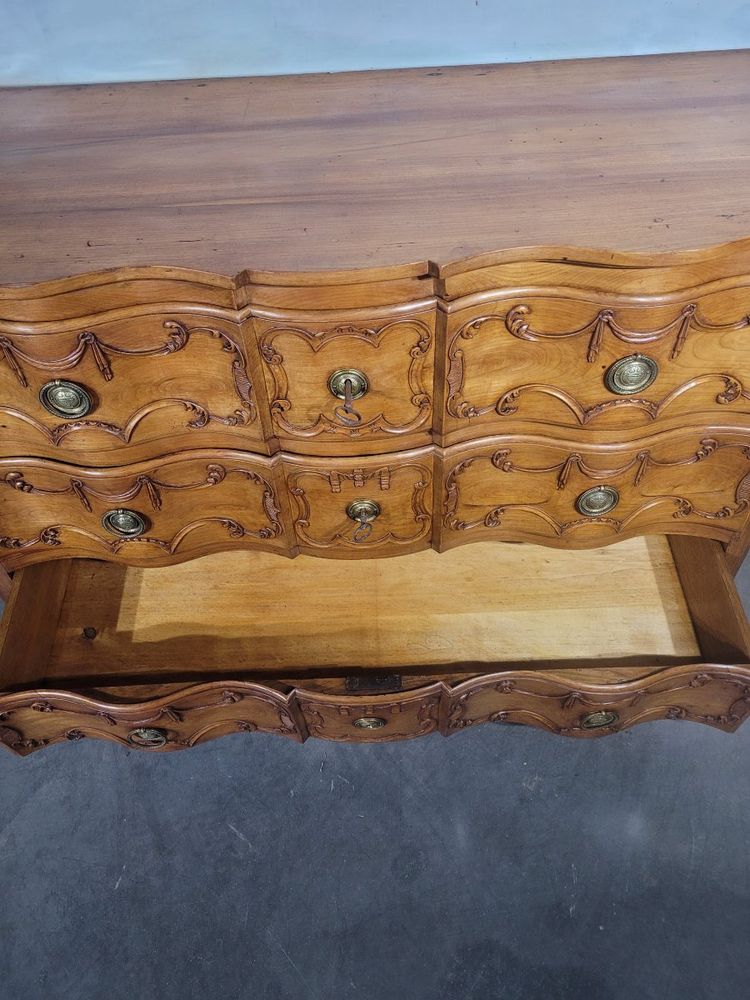 Arbalète-Kommode aus massivem Kirschbaumholz, Ende des 19. Jahrhunderts