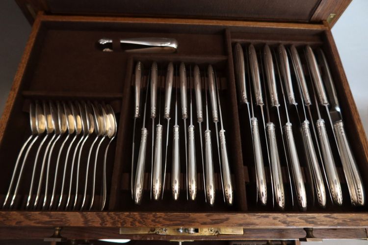 Large silver-plated kitchen set in a 149-piece box set