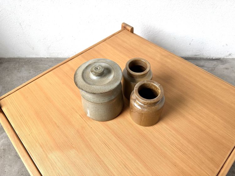 Set of 3 glazed stoneware pots, from the 1970s