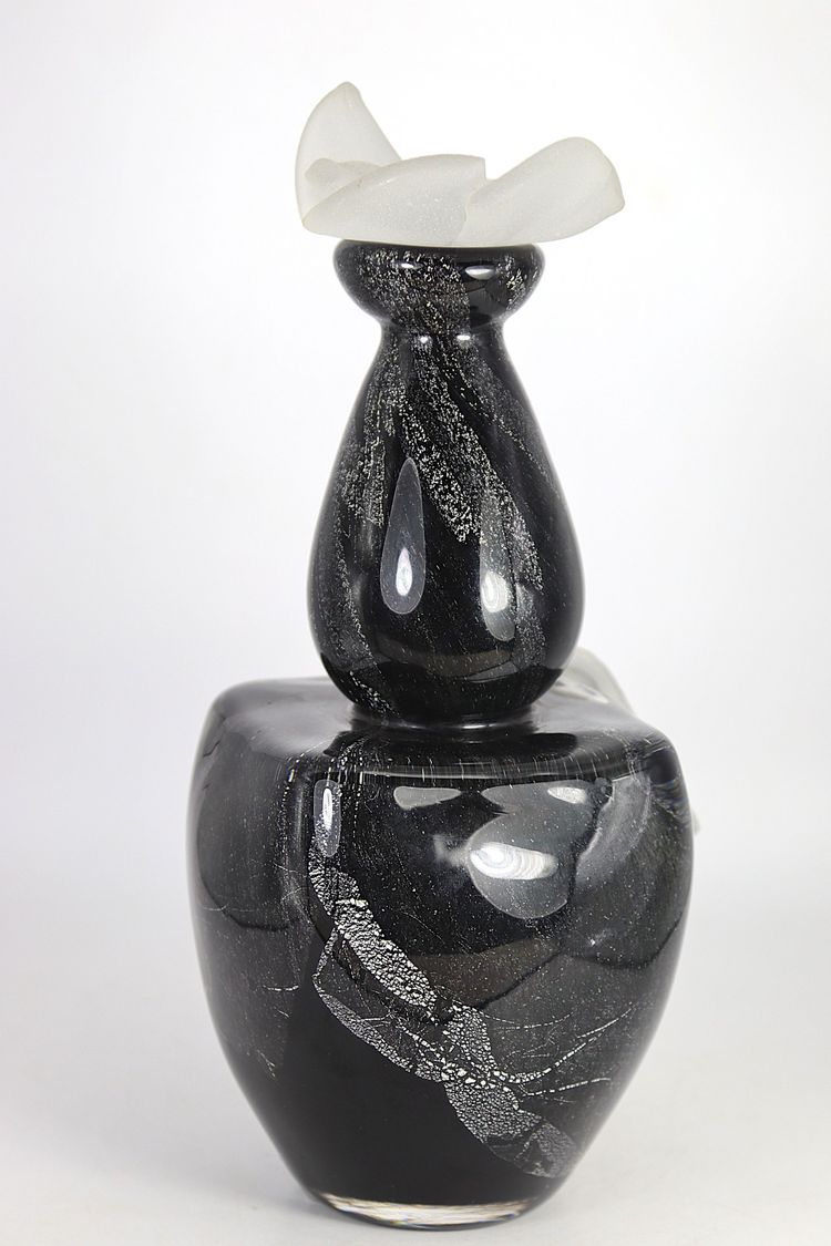 Patrick LEPAGE, master glassmaker (1949–2015) Large glass bottle, signed