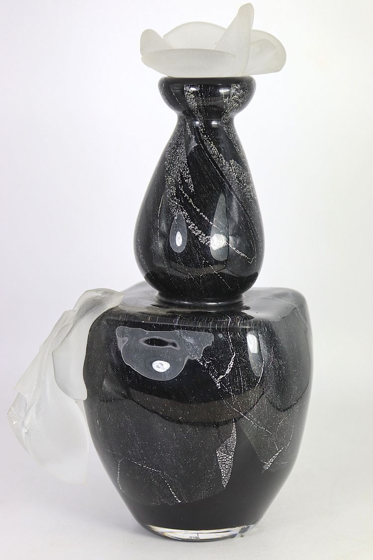 Patrick LEPAGE, master glassmaker (1949–2015) Large glass bottle, signed