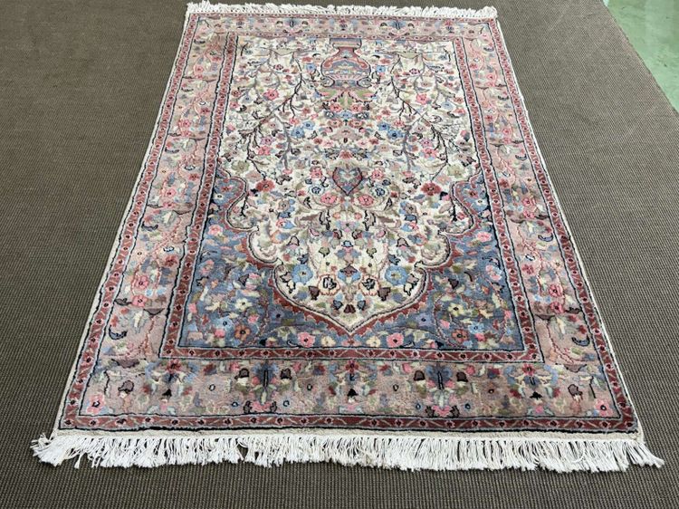 Handmade Iranian wool and silk rug - 1.87 m x 1.23 m