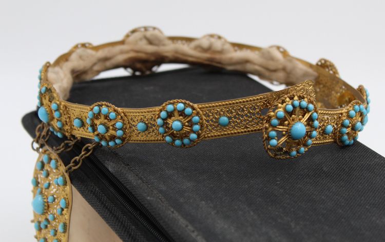 19th-century crown made of gilded brass and turquoise-blue opaline pearls 