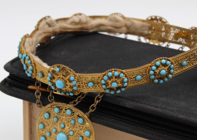 19th-century crown made of gilded brass and turquoise-blue opaline pearls 