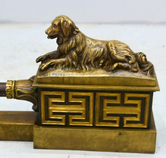 Pair Of Bronze Andirons With Nineteenth Hunting Dogs