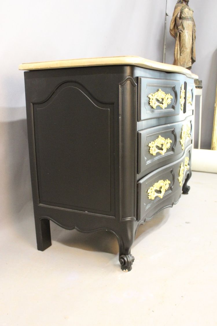 Commode galbée style Louis XV finition noire 