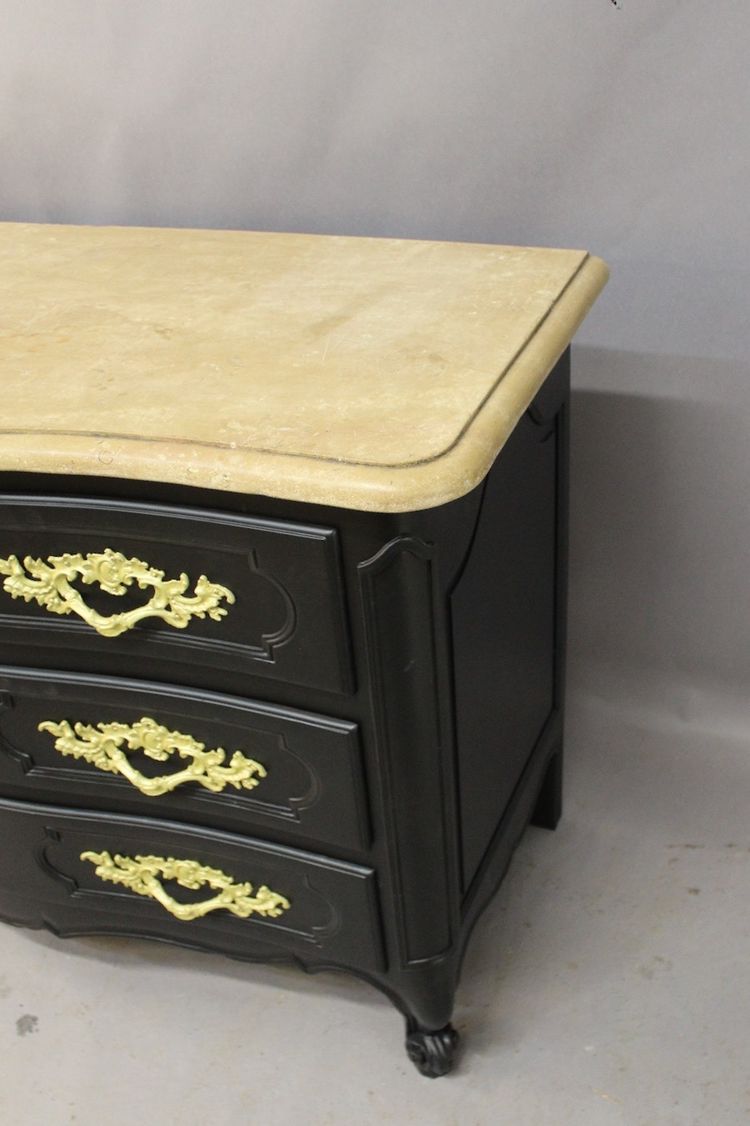Commode galbée style Louis XV finition noire 