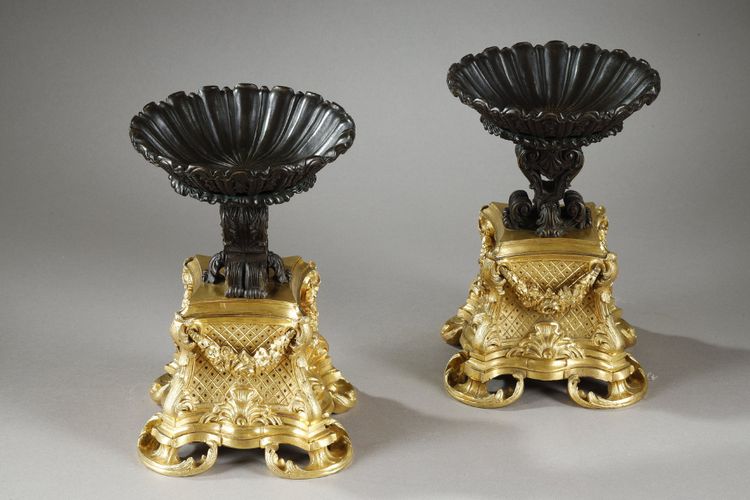 PAIR OF GILT AND PATINATED BRONZE CUPS, 19TH CENTURY