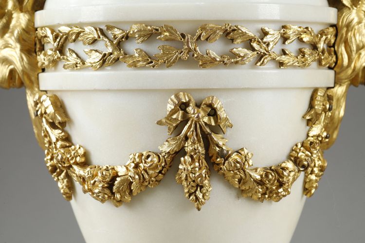 PAIR OF LOUIS XVI STYLE CASSOLETTES
