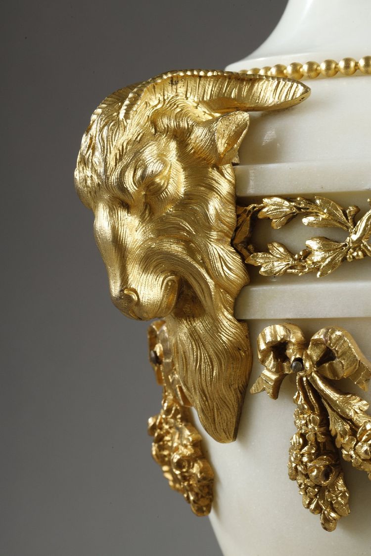 PAIR OF LOUIS XVI STYLE CASSOLETTES