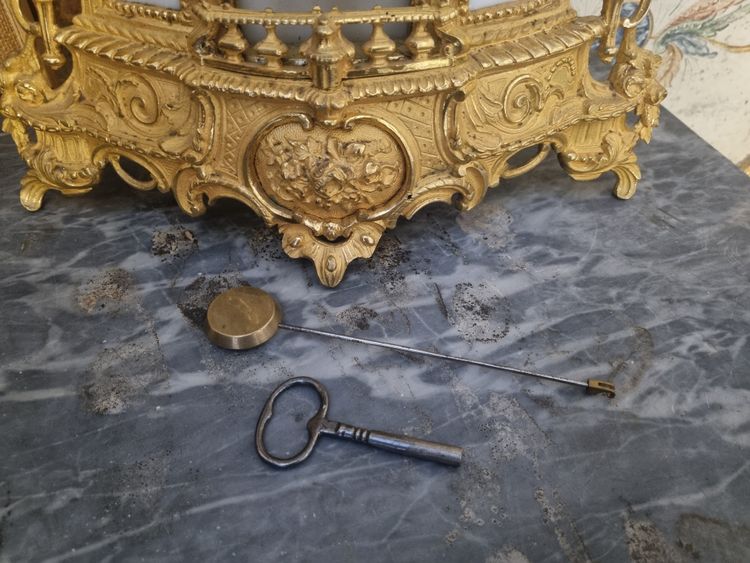 Gilded bronze clock 
