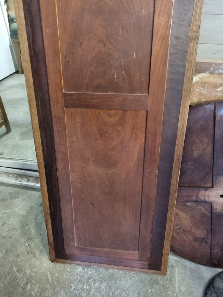 Pair of beveled mirrors 