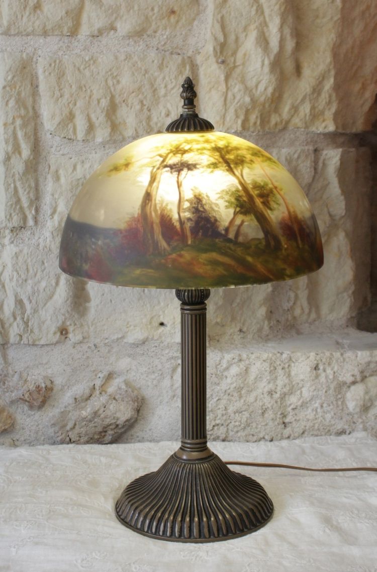 Große Tischlampe mit bemaltem Glaslampenschirm im Handel- oder Jefferson-Stil, um 1970