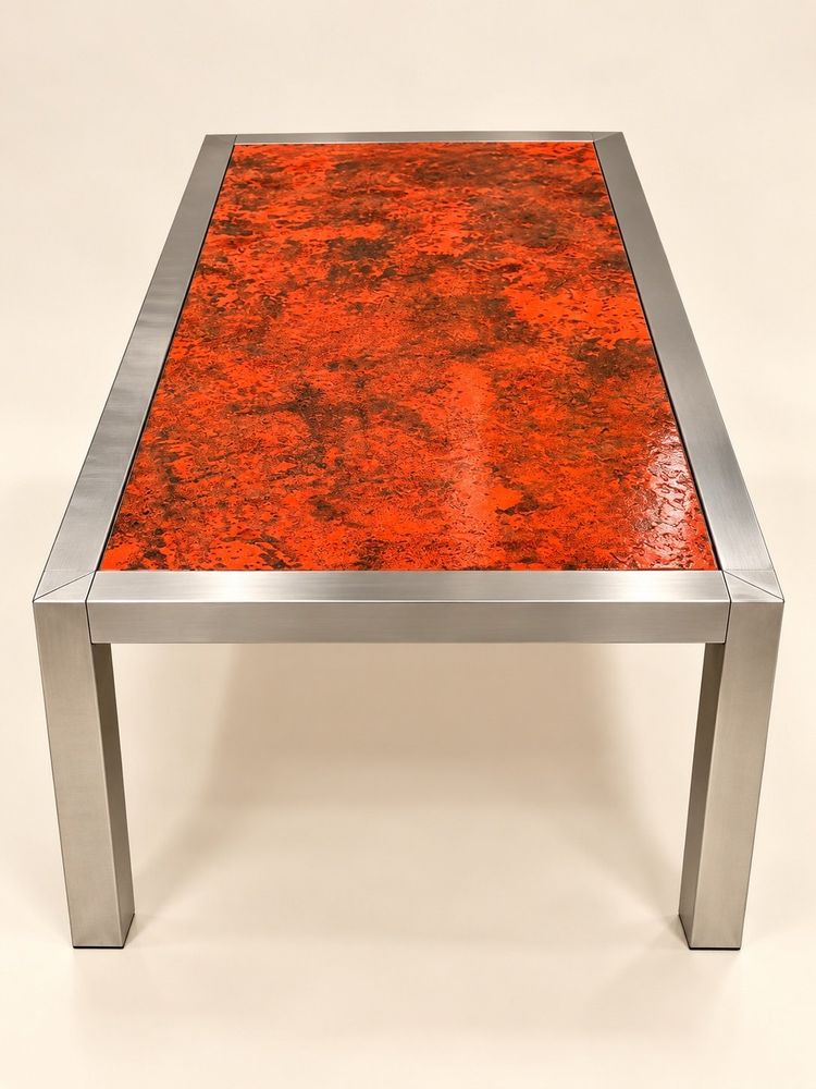 Couchtisch Design 1970er – Emaillierte Vulkanstein & Edelstahl