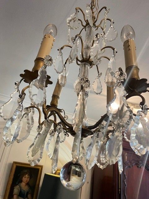 lampadario in bronzo e cristallo