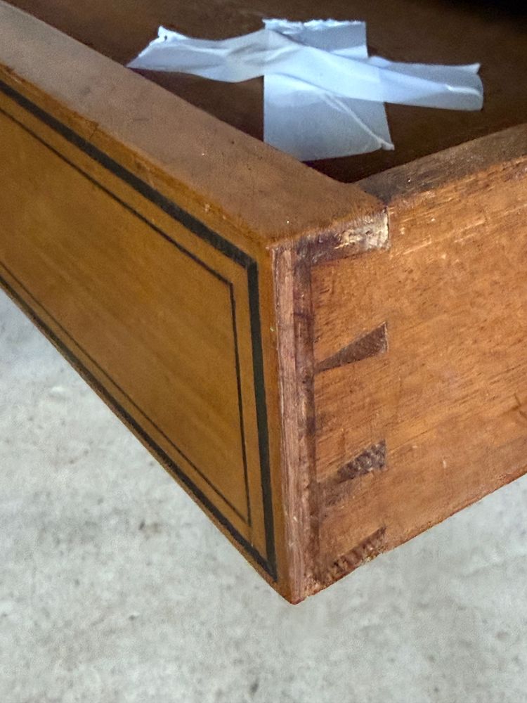 Schreibtisch mit 2 Schubladen
