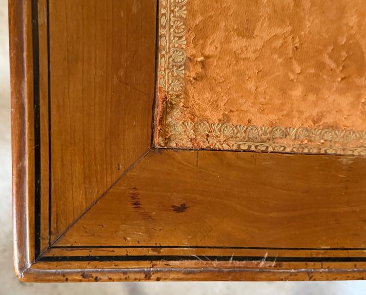 Schreibtisch mit 2 Schubladen