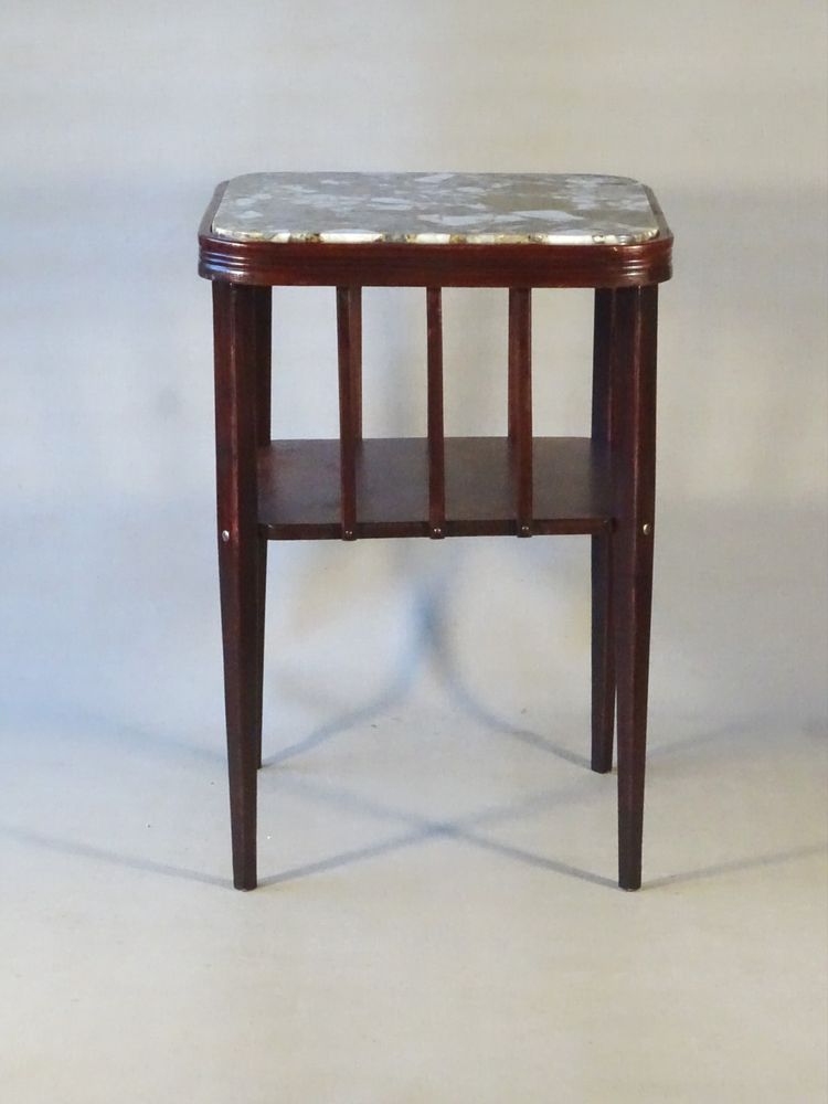 Table d'appoint THONET N°9205 de 1910 avec marbre d'origine.