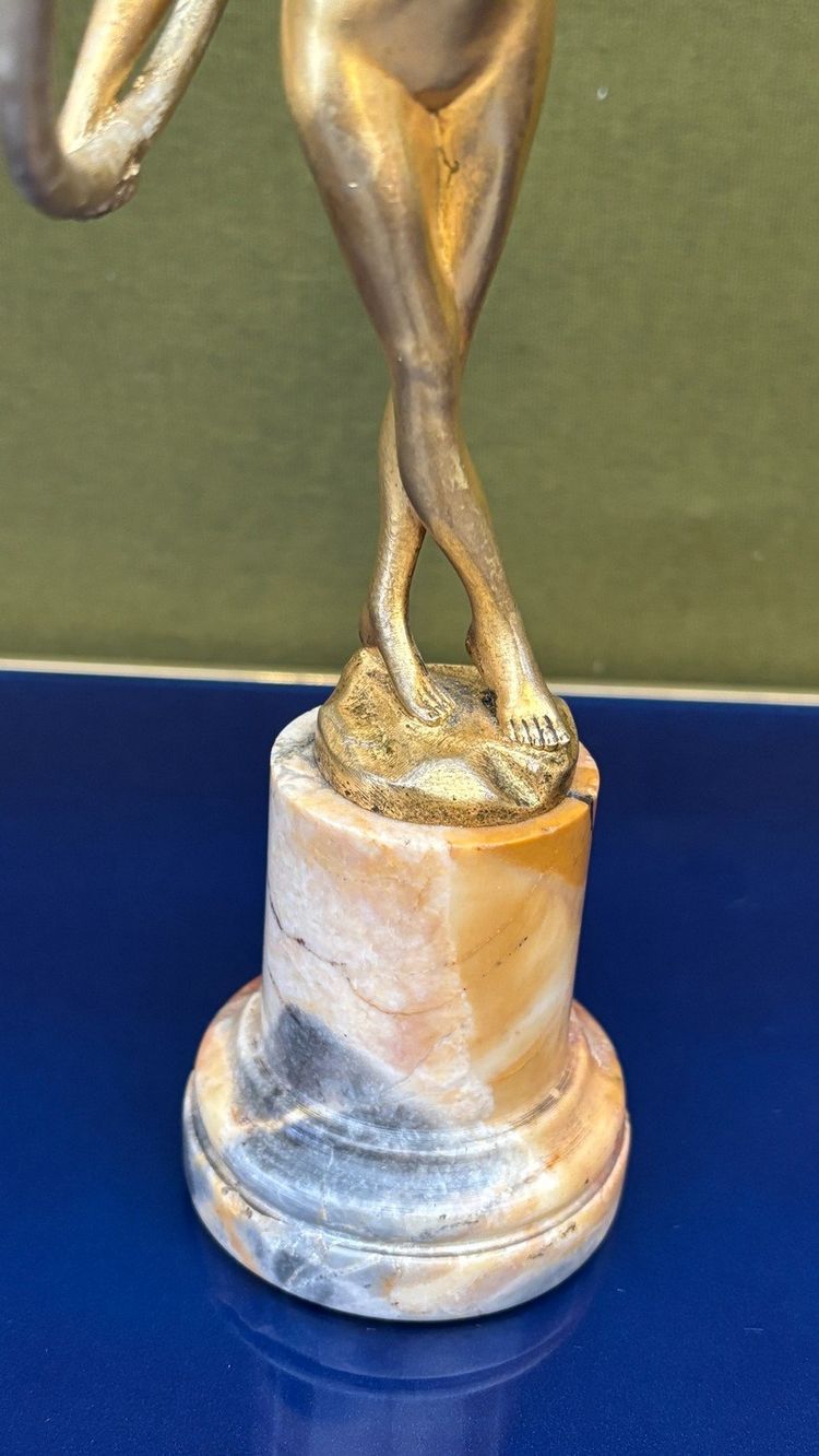 Bronze statuette, "Dancer with a Hoop," signed by Louis Sosson (active between 1905 and 1930)
