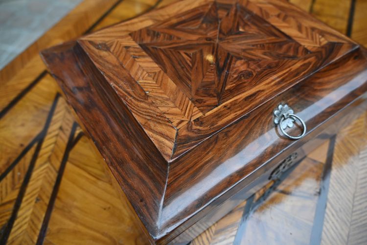Elégant coffret d epoque Louis XIV 