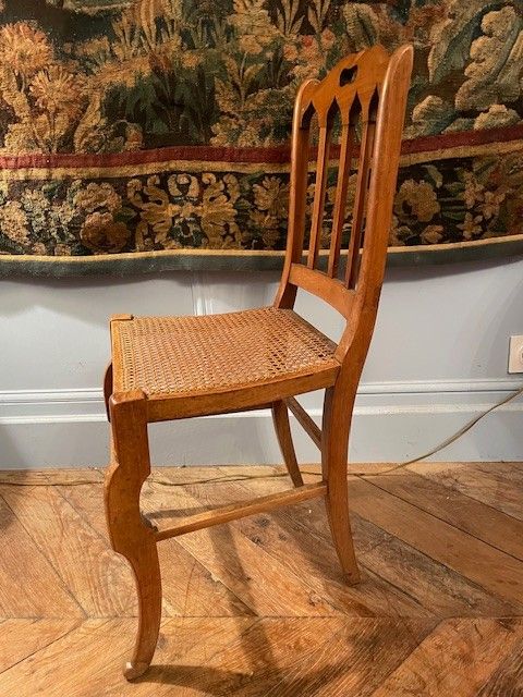 Charmante suite de 4 chaises cannées début 19 ème