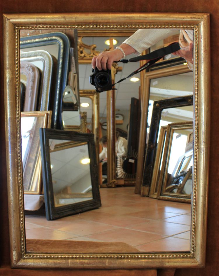 Pair of Rectangular Gold-Leaf Mirrors with Beaded Half-Round Molding, 44 x 56 cm