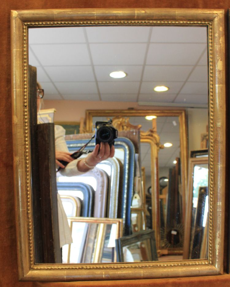 Pair of Rectangular Gold-Leaf Mirrors with Beaded Half-Round Molding, 44 x 56 cm