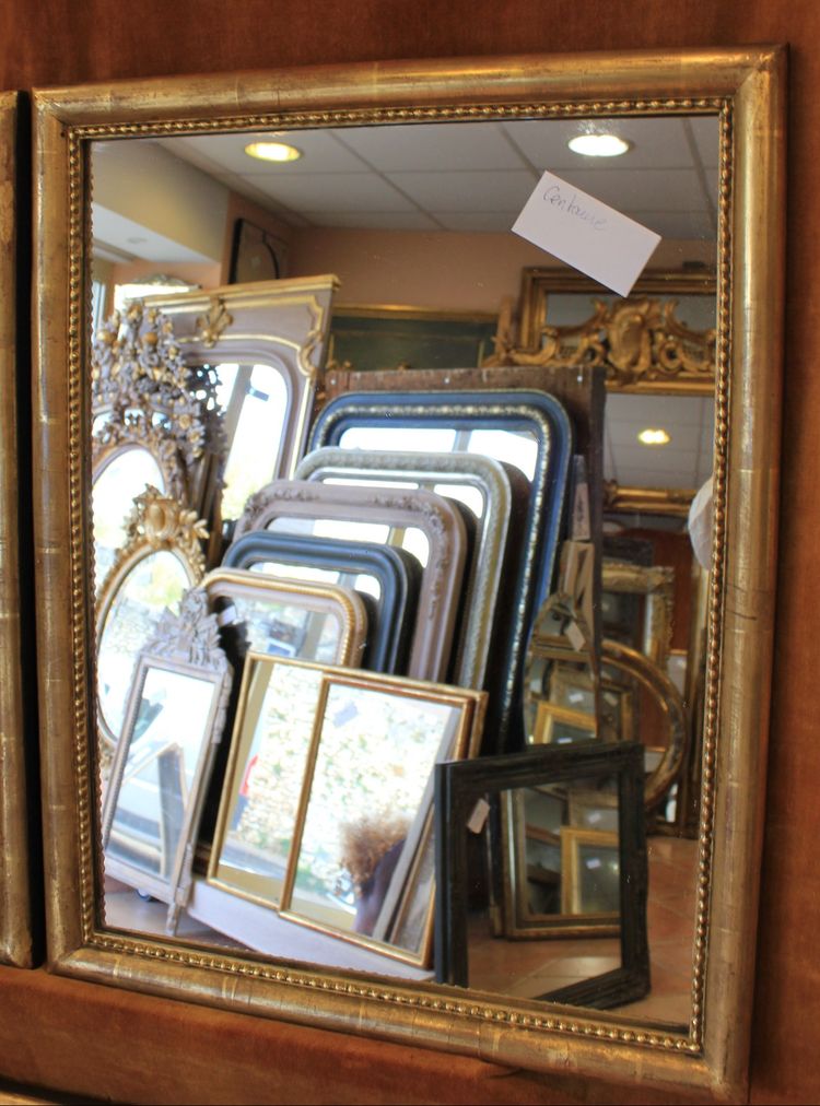 Pair of Rectangular Gold-Leaf Mirrors with Beaded Half-Round Molding, 44 x 56 cm