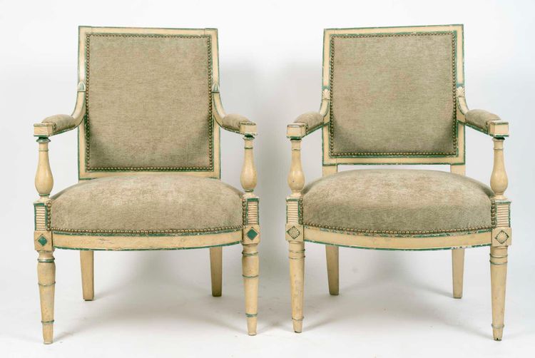 Paire de fauteuils Directoire en bois laqué – Début XIXe siècle