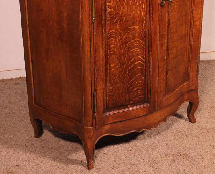 Sideboard aus der Louis-XV-Zeit (18. Jahrhundert) aus Eiche