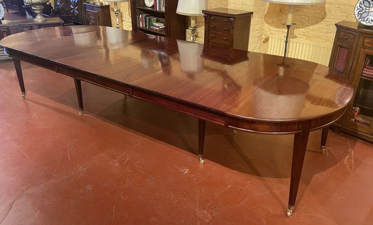 Extendable Dining Table Directoire Period, Circa 1800, 3.60 Meters Long