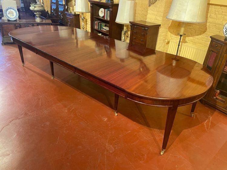 Extendable Dining Table Directoire Period, Circa 1800, 3.60 Meters Long