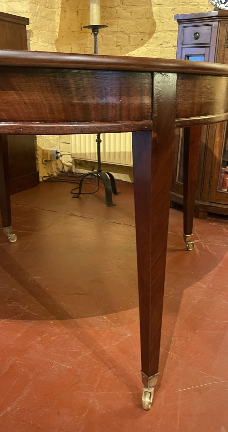 Extendable Dining Table Directoire Period, Circa 1800, 3.60 Meters Long