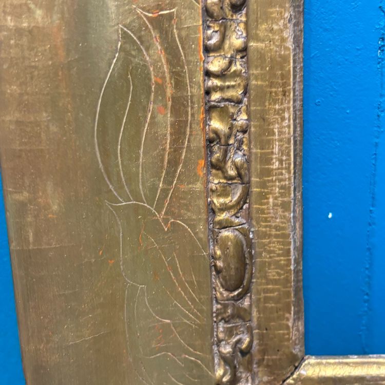 Antique 19th century gold leaf frame with floral engraving. External dimensions 92 x 78 cm (usable 77.50 x 78 cm).