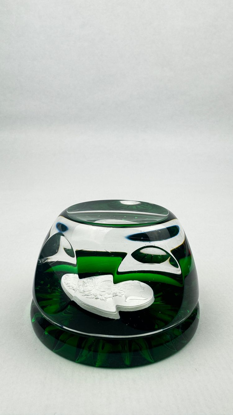 Sèvres Crystal paperweight, green crystal, sulfide profile