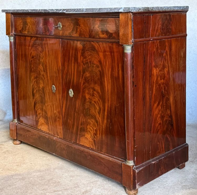 Mahagoni-Sideboard mit 2 Türen