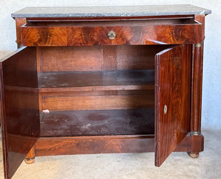 Mahagoni-Sideboard mit 2 Türen