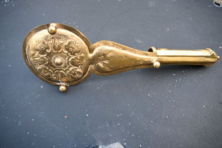 Rare hand-held candlestick, also known as a bishop's candlestick