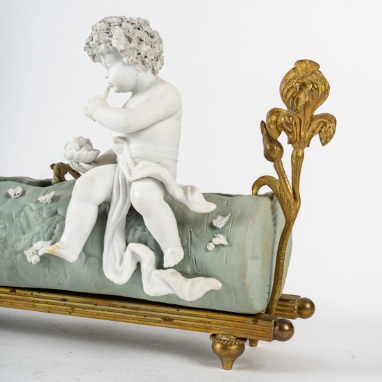 Piccola fioriera in miniatura in Wedgwood e biscuit Fine XIX secolo