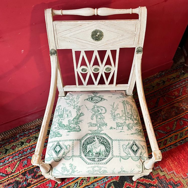 Lackierter Sessel, Directoire-Zeit