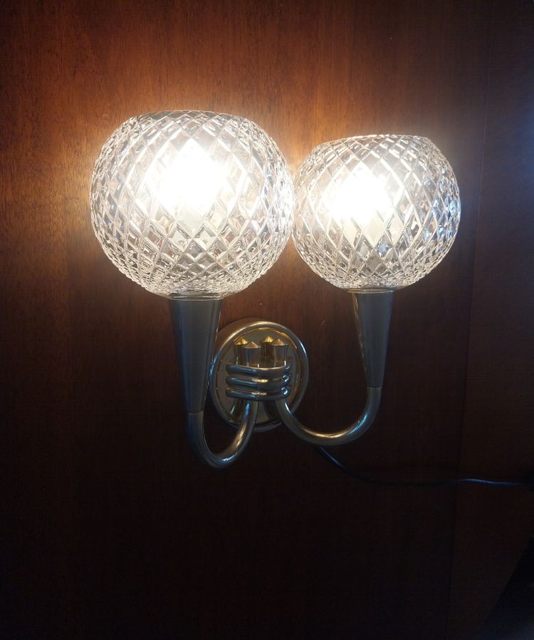Double wall sconce – Cut glass and gilt metal – 1960s